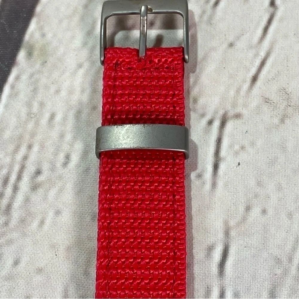 Vintage Novelle Womens Watch Needs new Battery